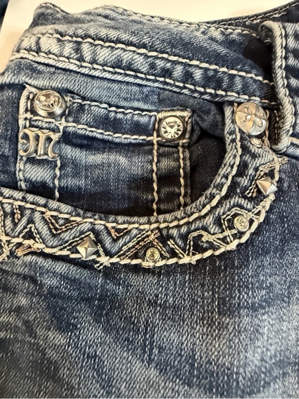 Miss Me Skinny Embellished Blue Denim Jeans Button Studded 5-Pocket Women 27x35 - Picture 8 of 12